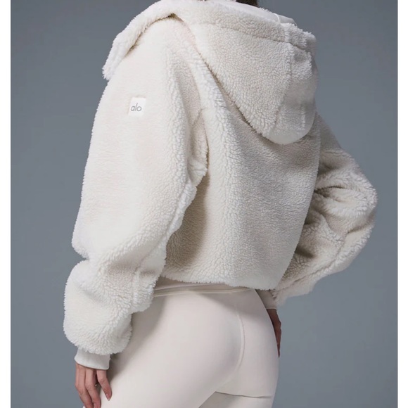 Alo Foxy Sherpa Jacket White XS - Picture 3 of 12